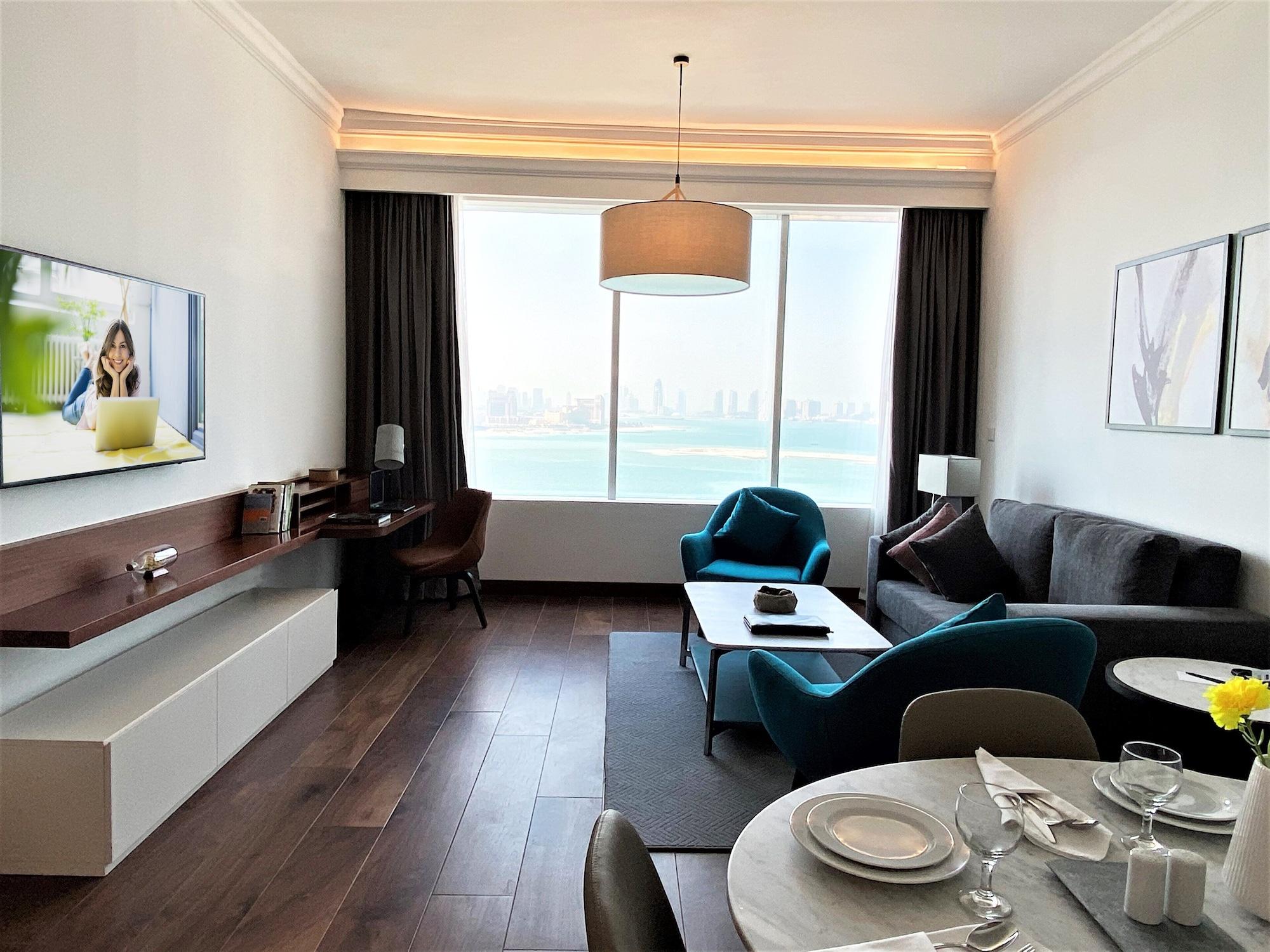 Somerset West Bay Доха Экстерьер фото Living room