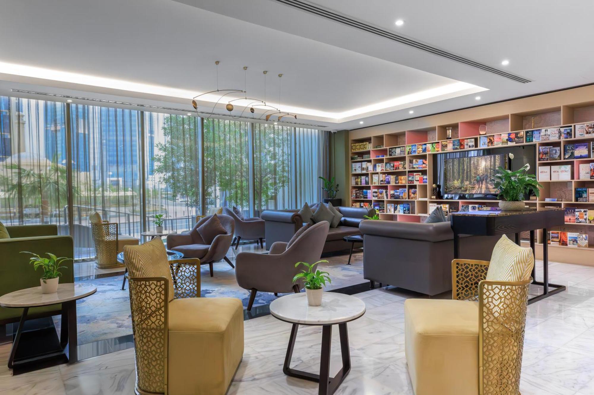 Somerset West Bay Доха Экстерьер фото Library